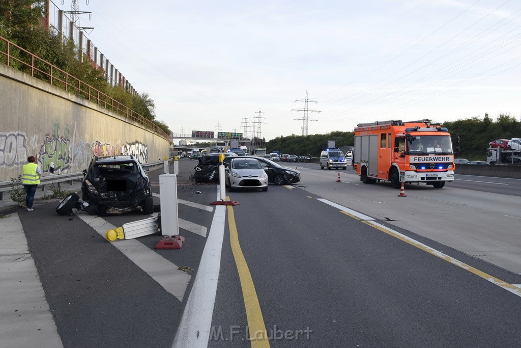 VU mehrere PKW A 3 Rich Oberhausen Hoehe AK Koeln Ost P158.JPG - Miklos Laubert